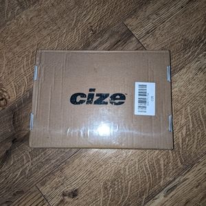 Beachbody CIZE Dance Workout DVD Base Kit